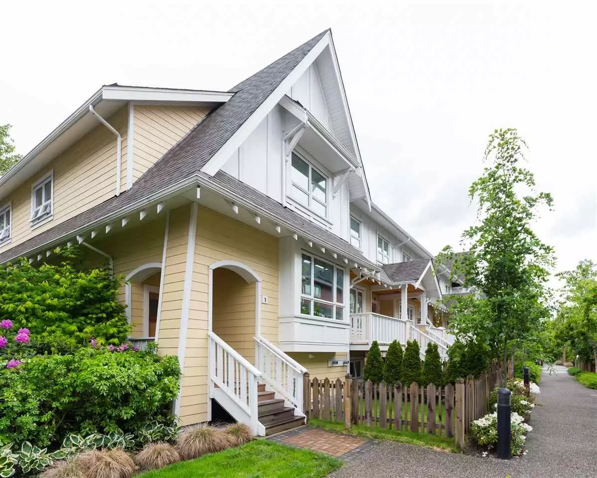 New Westminster, BC V3M 0H8,258 Camata ST #1