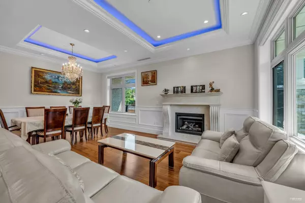 Vancouver, BC V6M 2L3,1019 W 47th AVE