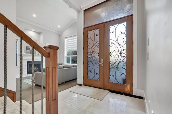 Surrey, BC V4A 3M6,2285 124 ST