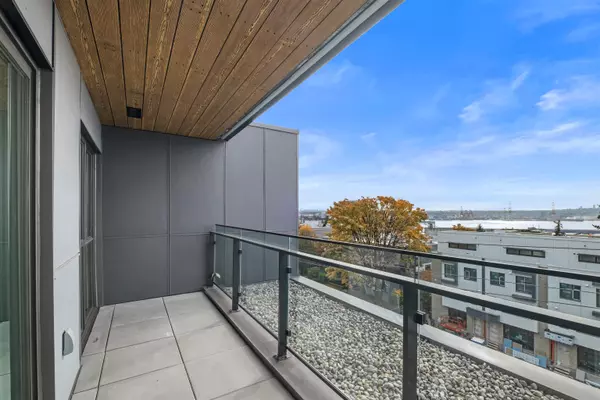 422 E 3rd ST #553 North Vancouver, BC V7L 1G2