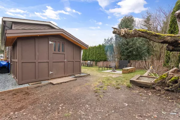 Cultus Lake, BC V2R 5A9,45835 Sleepy Hollow RD #212