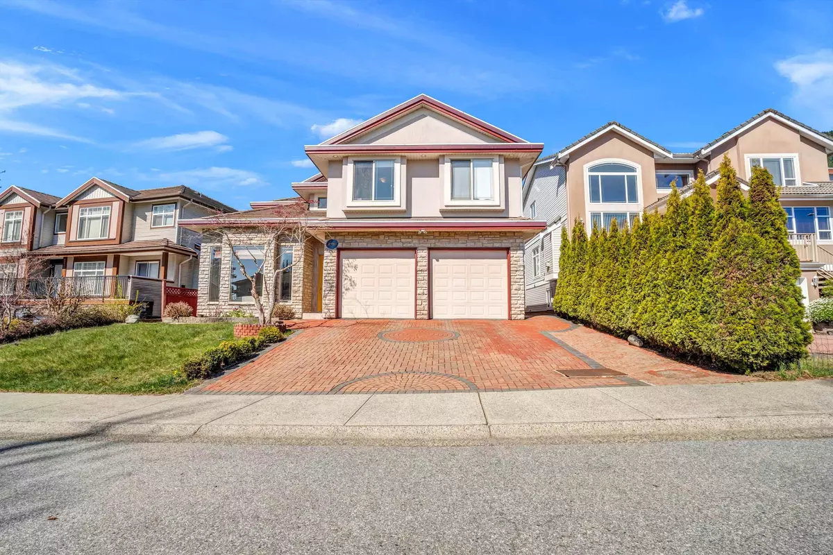 Coquitlam, BC V3E 3N3,2116 Turnberry LN