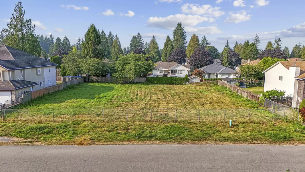 15481 91 AVE, Surrey, BC V3R 9C1