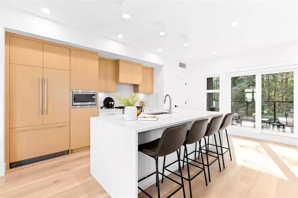 Surrey, BC V3Z 0M9,3075 160 ST #2