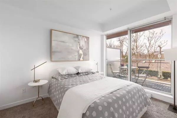 Vancouver, BC V5V 3M8,3333 Main ST #223