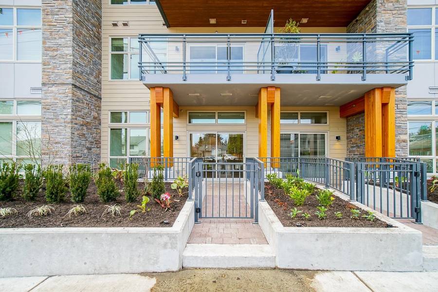 14022 North Bluff Road #103, Surrey, BC V4B 3C3