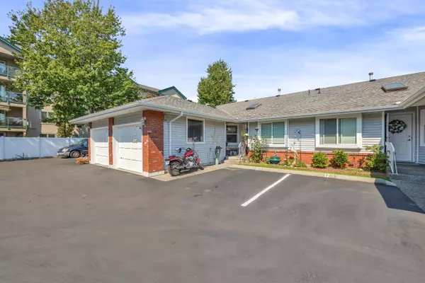 5365 205 ST #11, Langley, BC V3A 7V7