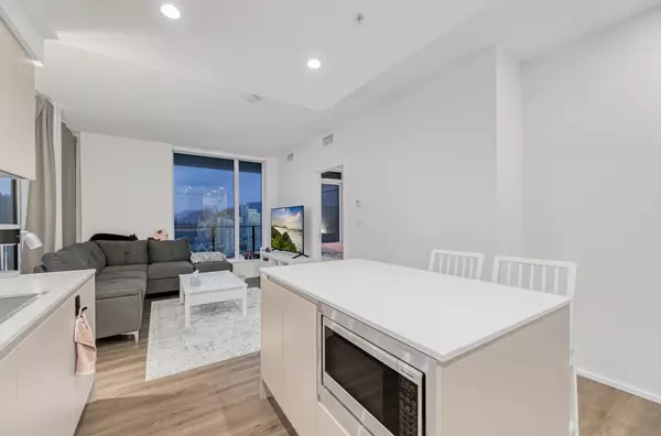 3809 Evergreen PL #4010 Burnaby, BC V3J 0M1