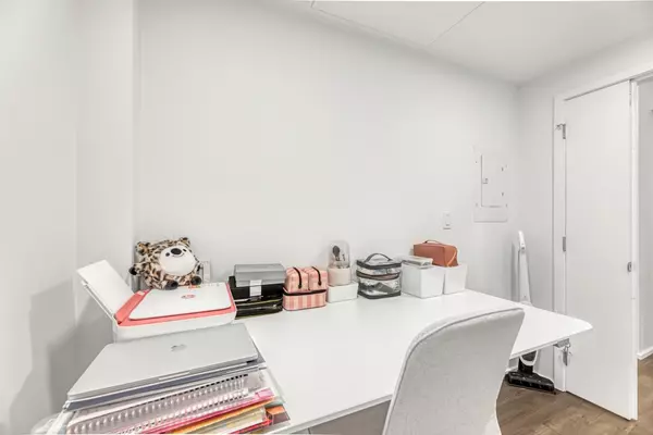 3809 Evergreen PL #4010 Burnaby, BC V3J 0M1