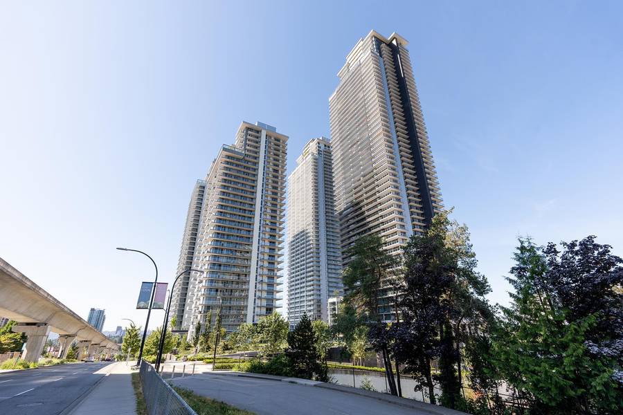 3809 Evergreen PL #413, Burnaby, BC V3J 0M1