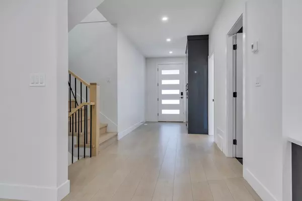 Abbotsford, BC V2S 8J6,1680A Mckenzie RD