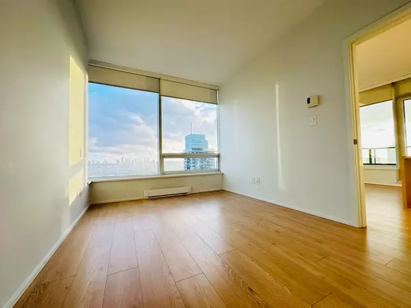Burnaby, BC V5C 0K4,4510 Halifax WAY #5007
