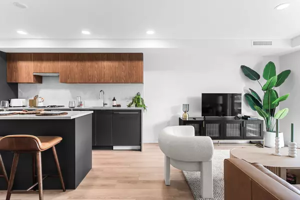 Vancouver, BC V5K 3G5,2419 Grant ST #307