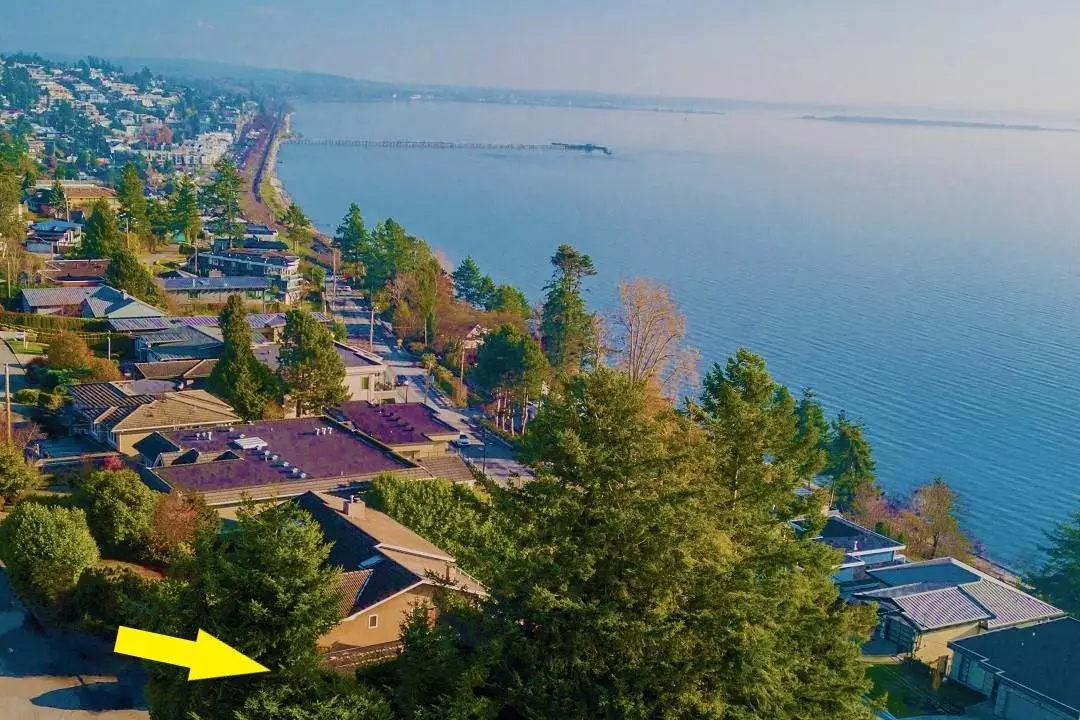 White Rock, BC V4B 2V5,14310 Sunset DR