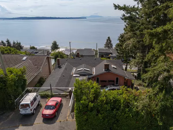 White Rock, BC V4B 2V5,14310 Sunset DR