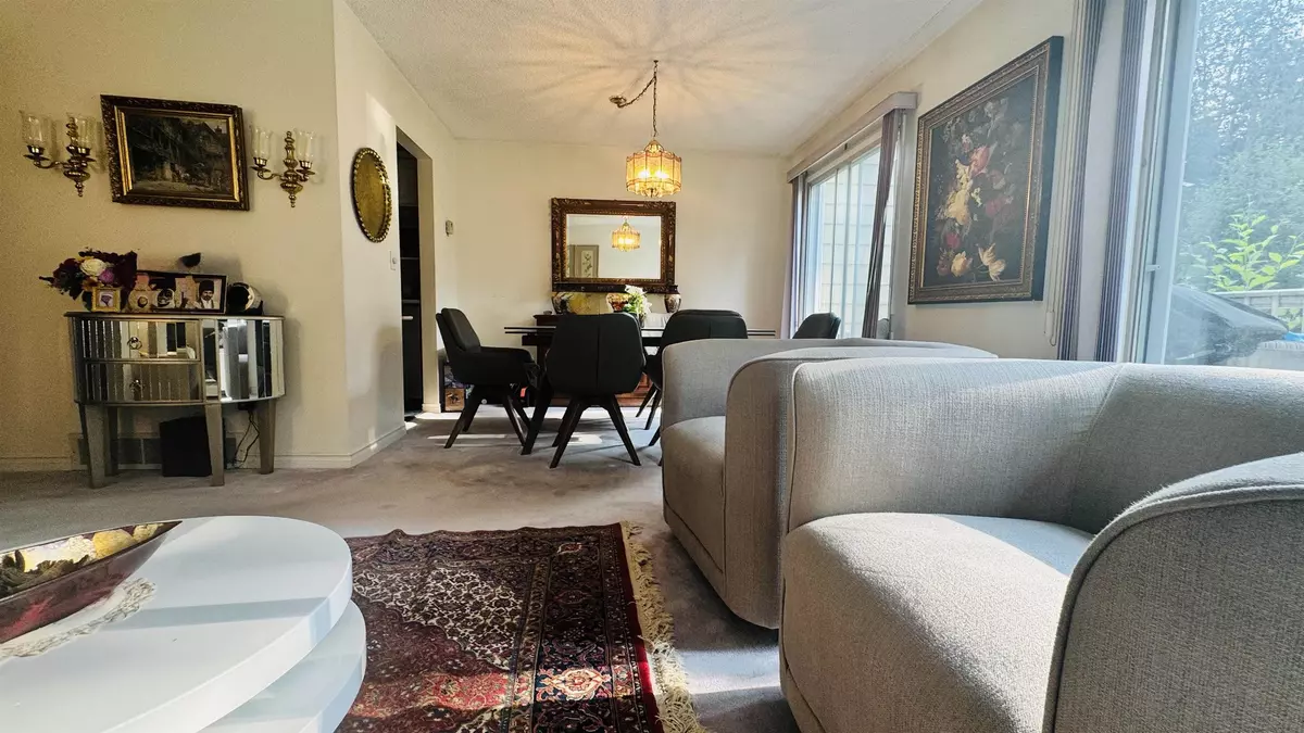 Burnaby, BC V5B 2X7,5330 Broadway #34