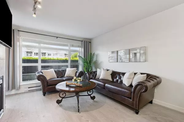 Port Moody, BC V3H 5C8,3122 St Johns ST #109