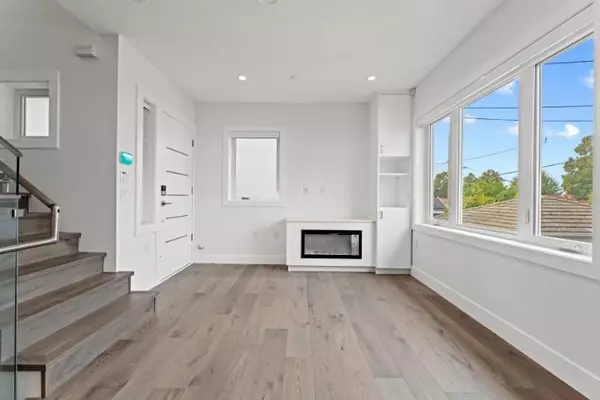 Vancouver, BC V5R 1T4,3571 E 28th AVE #2