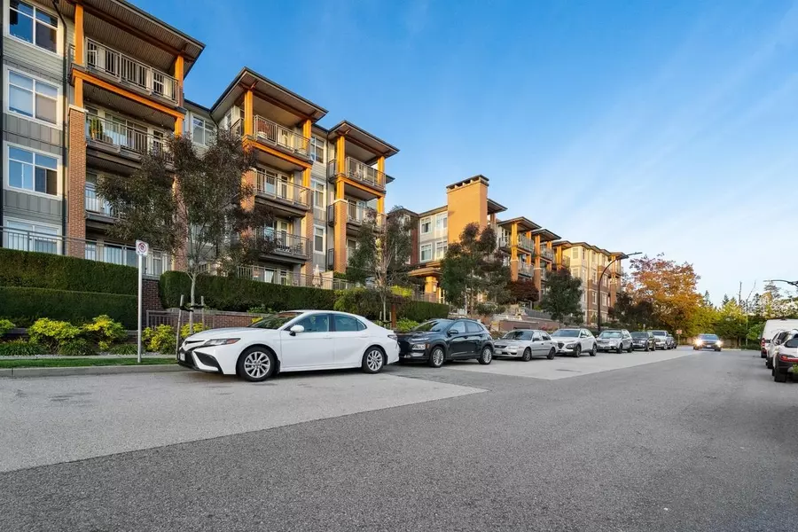 963 Charland AVE #1109, Coquitlam, BC V3K 0E2