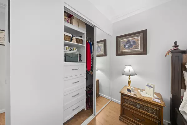 New Westminster, BC V3M 3L3,436 Seventh ST #213