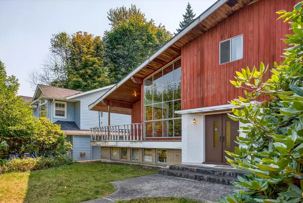 Port Moody, BC V3H 2G3,2337 St George ST