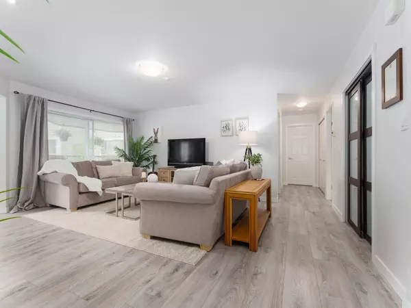 North Vancouver, BC V7H 2Y7,3690 Banff CT #212