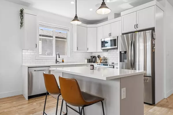 9286 Sitka PL Chilliwack, BC V2P 8B6