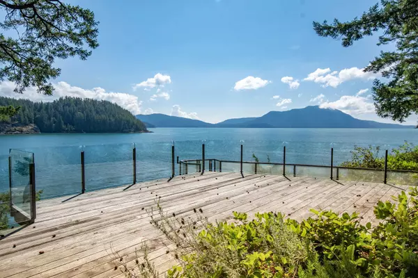 Gambier Island, BC V0N 1V0,1010 Taki-Te-Si RD