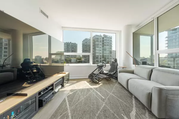 Richmond, BC V7C 0C7,5508 Hollybridge WAY #703