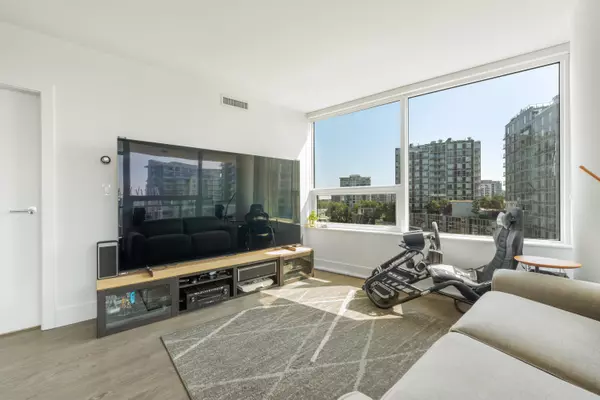 Richmond, BC V7C 0C7,5508 Hollybridge WAY #703