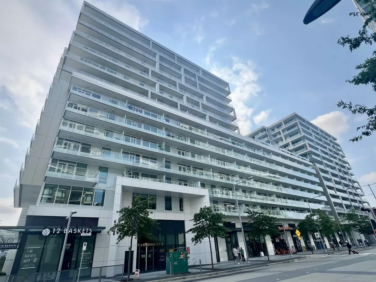 Richmond, BC V6Y 0L6,6328 No. 3 RD #1004