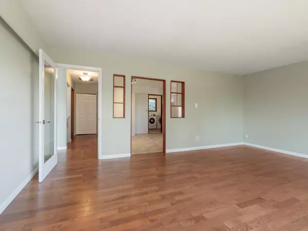 642 Gower Point RD Gibsons, BC V0N 1V8