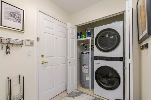 4747 54a ST #205 Ladner, BC V4K 2Z9