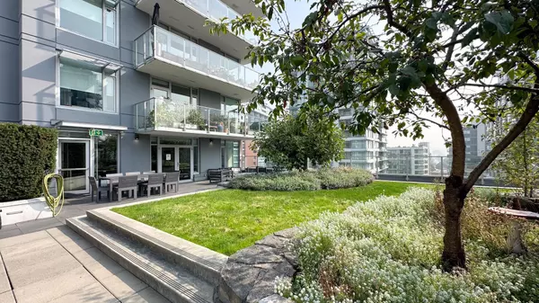 Vancouver, BC V6A 0H2,1661 Quebec ST #515