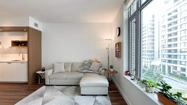 Vancouver, BC V6A 0H2,1661 Quebec ST #515