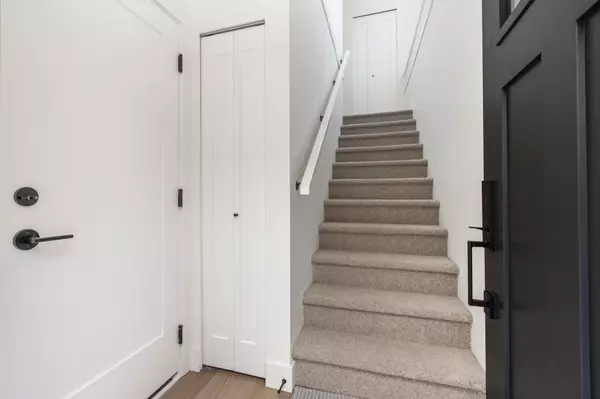 Surrey, BC V3Z 1J9,2350 165 ST #12