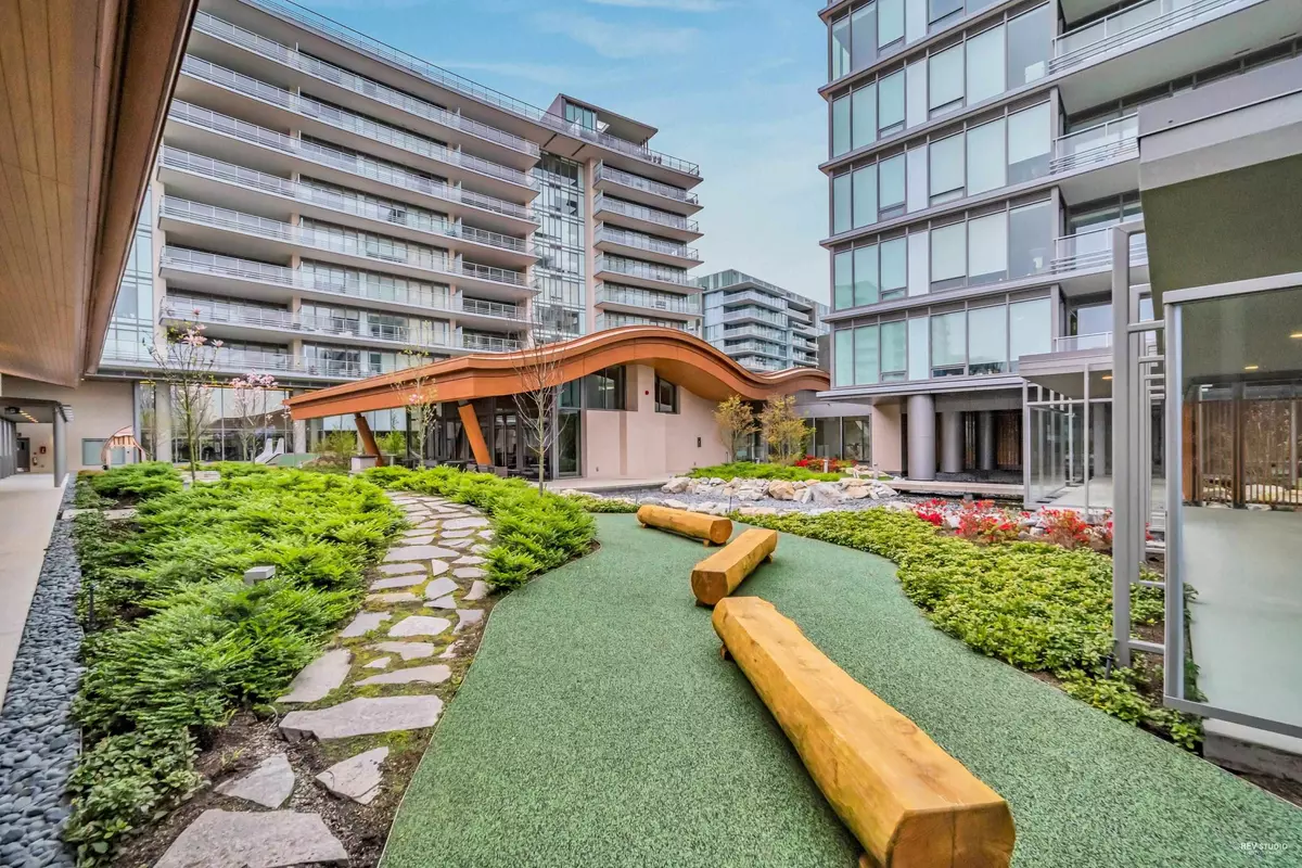 Richmond, BC V7C 0E6,6699 River RD #403