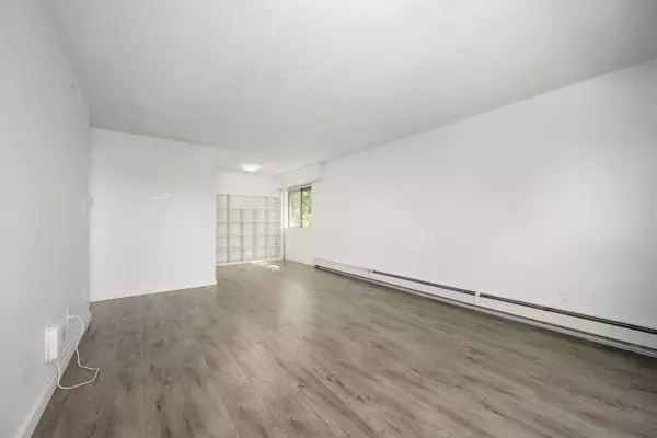 North Vancouver, BC V7M 1G4,310 W 3rd ST #305