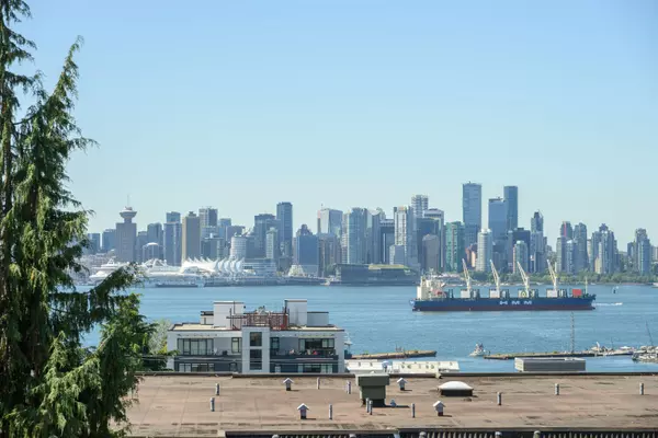 North Vancouver, BC V7M 1G4,310 W 3rd ST #305