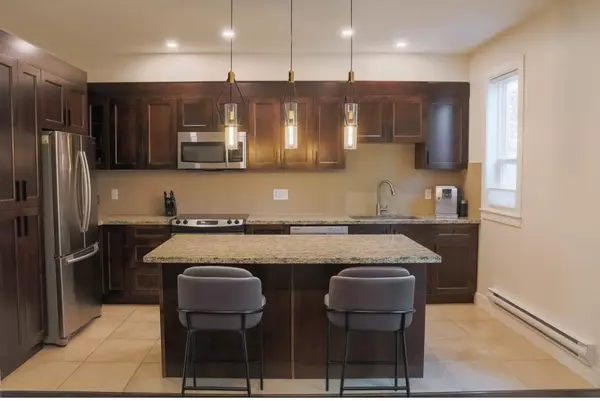 Coquitlam, BC V3E 0H6,1299 Coast Meridian RD #38