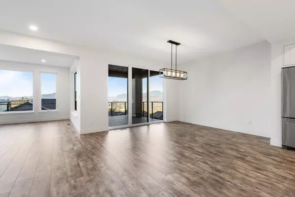 5504 Maclachlan PL Chilliwack, BC V2R 0P3