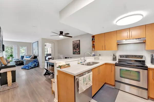 Burnaby, BC V3J 7Y5,3388 Morrey CT #213