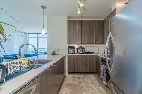 Coquitlam, BC V3B 0H9,2955 Atlantic AVE #2905