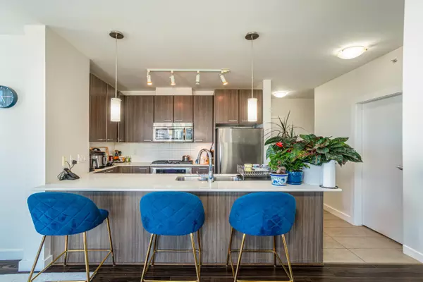 Coquitlam, BC V3B 0H9,2955 Atlantic AVE #2905