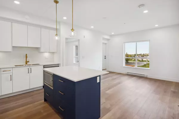Langley, BC V2Y 1T9,20282 72b AVE #216