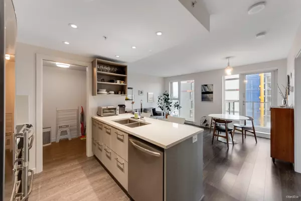 Vancouver, BC V6A 0G9,983 E Hastings ST #804