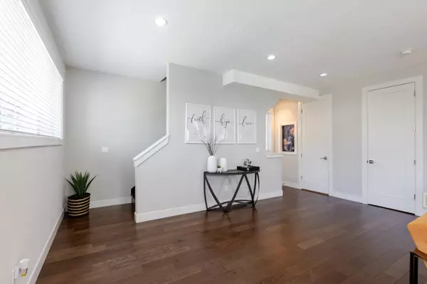 Surrey, BC V3Z 2J4,15988 32 AVE #63