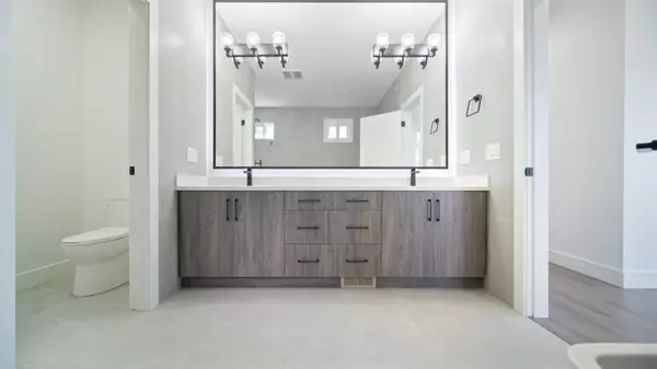 5614 Crimson RDG Chilliwack, BC V2R 6H7