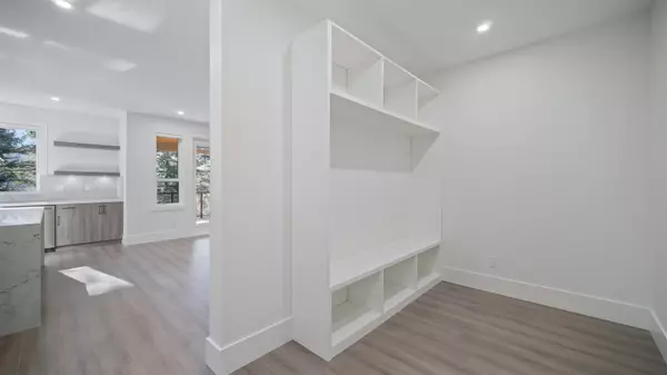 5614 Crimson RDG Chilliwack, BC V2R 6H7