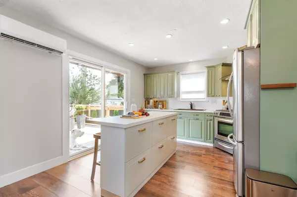 Mission, BC V2V 4B4,7582 Dunsmuir ST